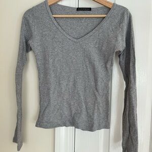 Brandy Melville Gray Fitted Long Sleeve Top